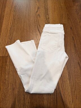 Frame Denim Skinny Jeans in White